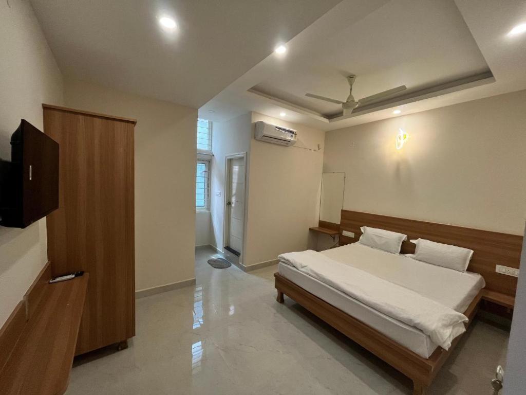 Seema Palace Inn 1 Km From Railwaystaion Mysore Eksteriør bilde