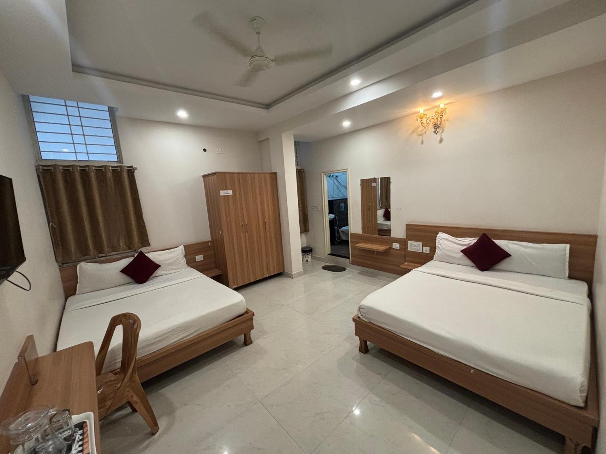 Seema Palace Inn 1 Km From Railwaystaion Mysore Eksteriør bilde